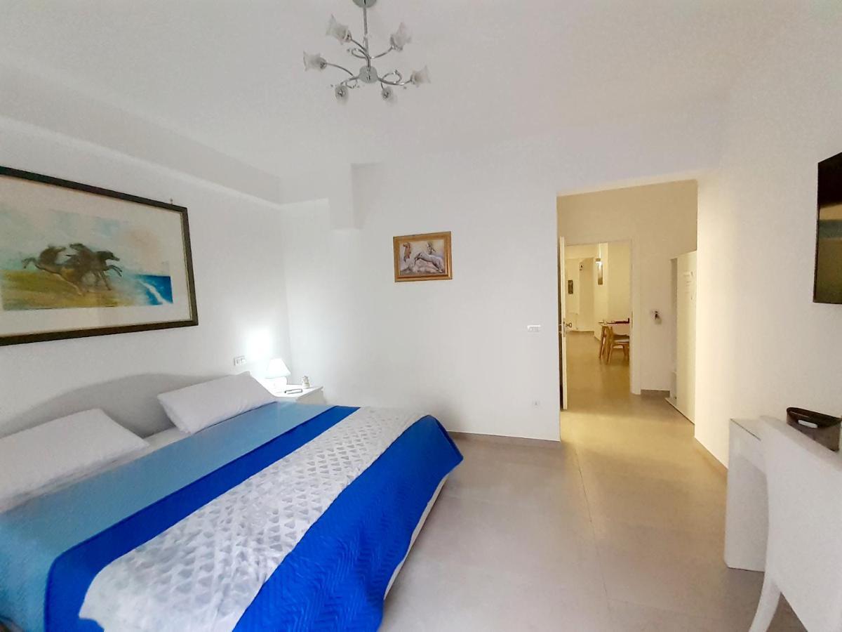 סורנטו Lauro Charme B&B Di Rosanova Rosa מראה חיצוני תמונה